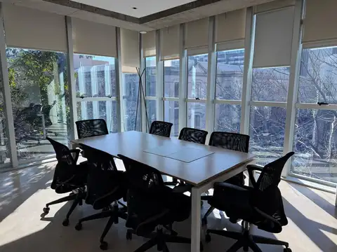 Alquiler Oficina en Palermo de 200m2 con 2 Cocheras - IMPECABLE!