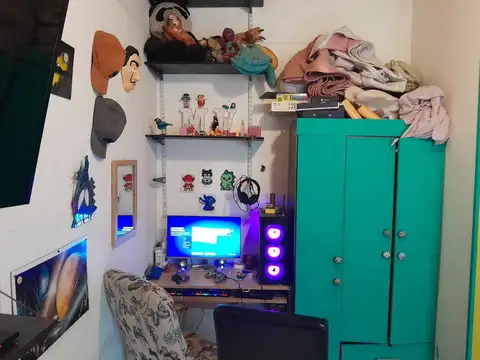 Casa con quincho y pileta en V. Lago gutierrez