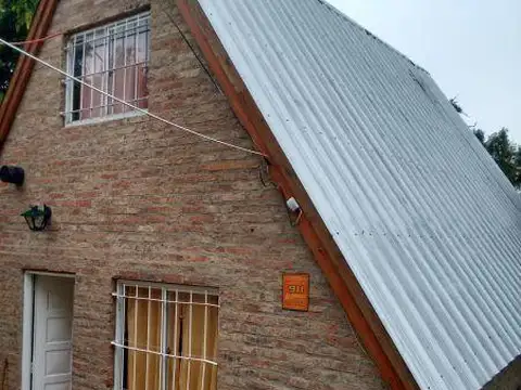Casa en Venta con 3 cocheras