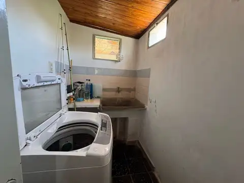 Casa 2 ambientes con 1 baño