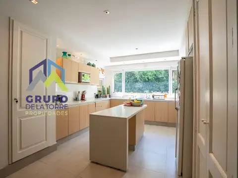 Venta Casa Country San Carlos Lote Central 810 m² Pileta Parrilla