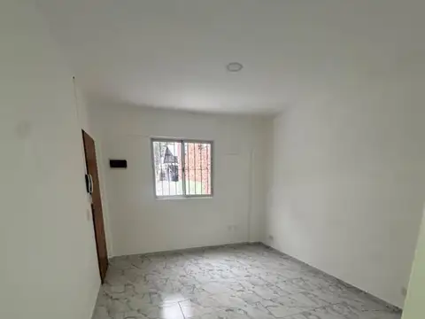Oficina 2 ambientes con 1 baño