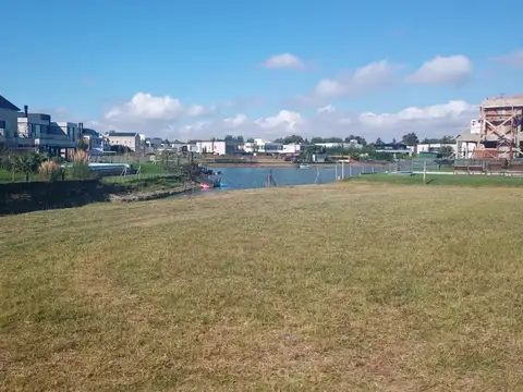 Terreno en Venta en Las Golondrinas, USD 270.000