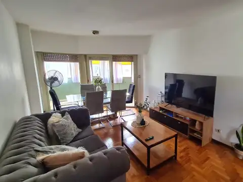 Riobamba al 1000 - Dto. 3 Amb. con Cochera