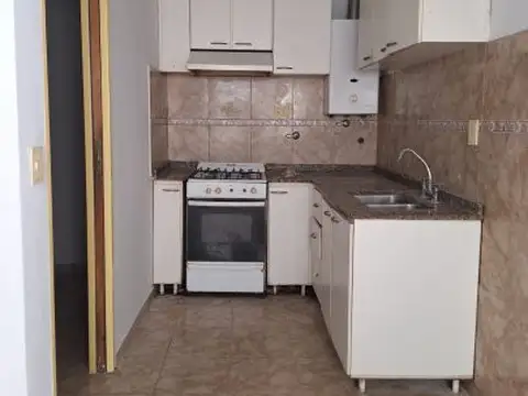 Casa en Alquiler en Jorge Cura, $ 800.000