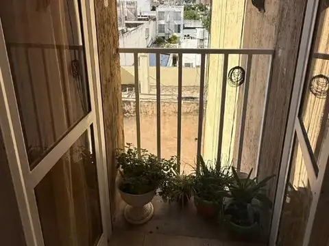 9 De Julio 1300, Piso 4