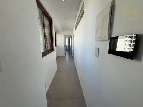 Departamento en Alquiler con 1 cocheras