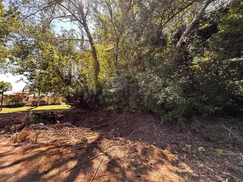 LOTE EN BARRIO PARQUE GIRADO EN CHASCOMUS