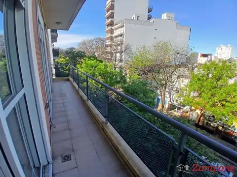 ALQUILER Departamento 3 AMB AL FRENTE C/ BALCON