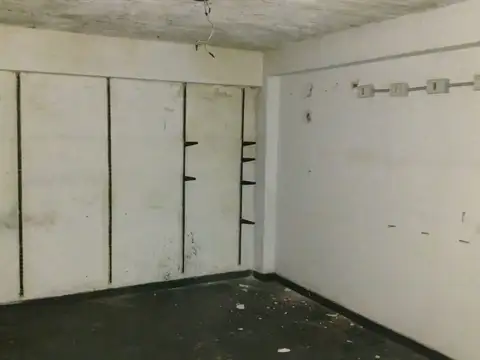 Local - Venta - Argentina, Caseros - Justo José de Urquiza  4700