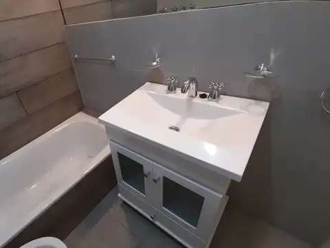 Depto Tipo Casa 2 ambientes con 1 baño