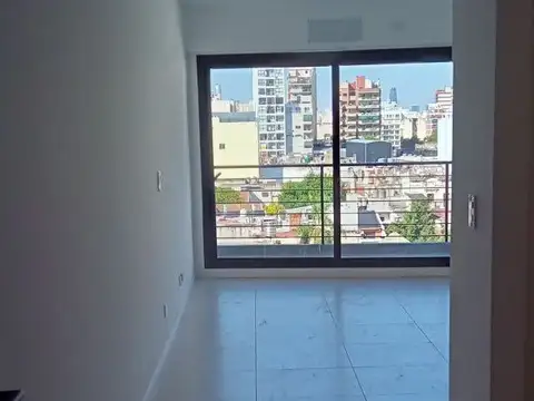 Monoambiente con balcon al frente a estrenar, muy luminoso!