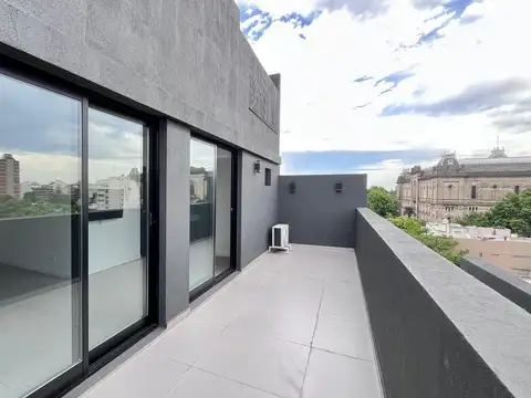 MONOAMBIENTE CON BALCON Y TERRAZA. VILLA DEVOTO