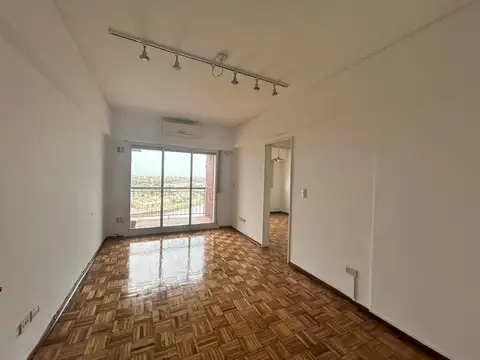 Alte Brown 1400, Piso 18