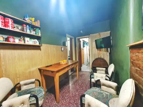 Casa 3 ambientes con 2 baños