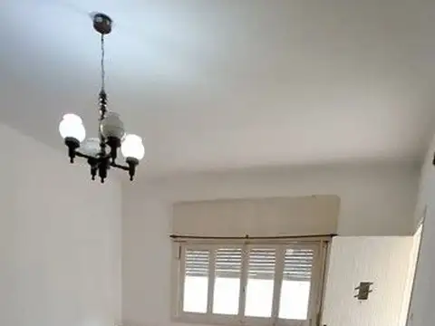 Casa en Alquiler en Berazategui, $ 750.000
