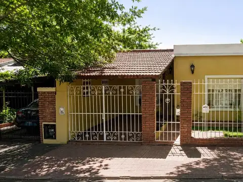 Casa 3 ambientes- Ituzaingó Norte