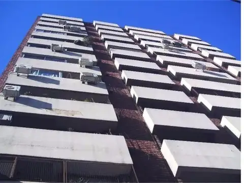 Obligado 100, Piso 10°