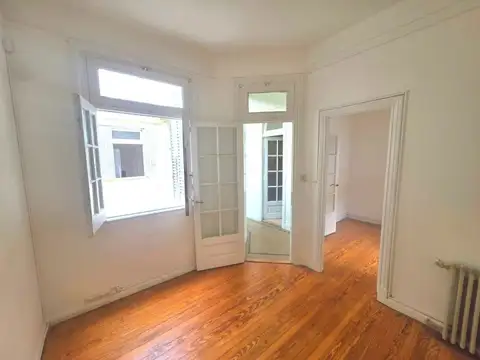 Oficina 4 ambientes con 2 baños