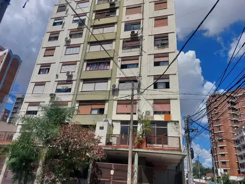 MONO AMBIENTE AL FRENTE A 2 CUADRAS DE LA ESTACIÓN