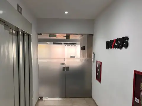 11 De Septiembre De 1888 2100, Piso 8