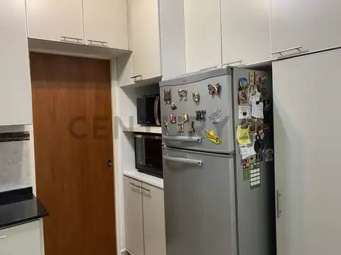Departamento 6 ambientes con 4 baños