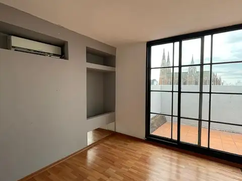 Oficina en Alquiler 27 años