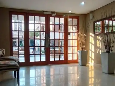 Aristobulo Del Valle 254 , Piso 3