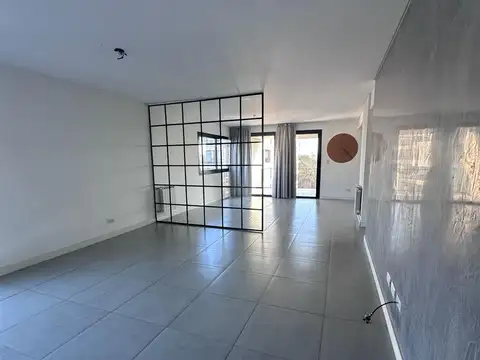 Departamento en Alquiler con 2 cocheras