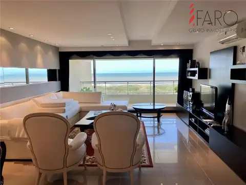 Apartamento en Brava 3 dormitorios con terraza y 2 cocheras