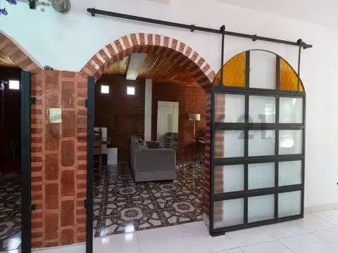 Casa 5 ambientes con 1 baño