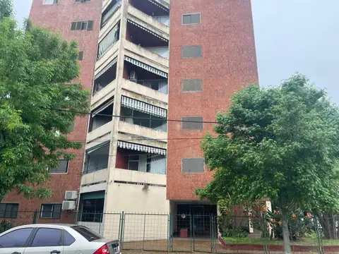 Departamento en venta  Campana de 3 habitaciones  con cochera fija y cer