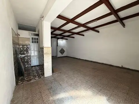 Pascual Rosas 700