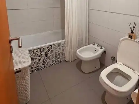 Departamento en Alquiler con 1 cochera