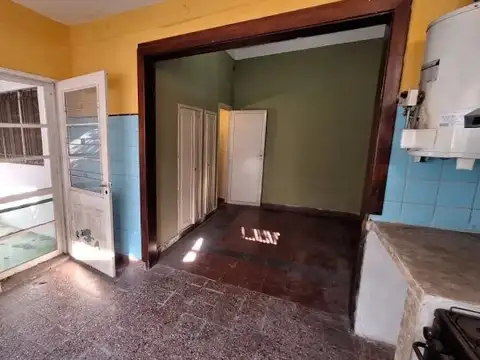Casa 2 ambientes con 1 baño