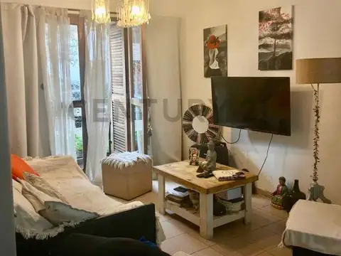 DEPARTAMENTO EN COMPLEJO CERRADO . DOS DORMITORIOS, PATIO Y PARRILLA. DESARROLLADO EN PLANTA BAJA
