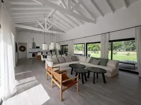 VENTA · CASA · TESSALIA · PARAJE ELLERSTINA · GENERAL RODRÍGUEZ