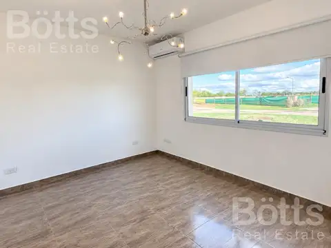 Casa en Alquiler en Barrio Los Juncos