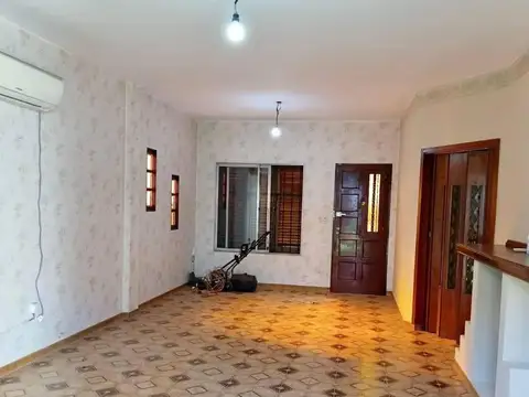 Casa 2 ambientes con 1 baño