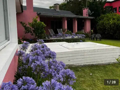 Casa en Venta con 1 cochera