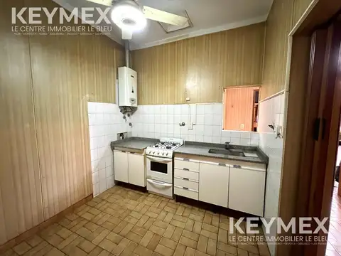 Depto Tipo Casa 6 ambientes con 2 baños