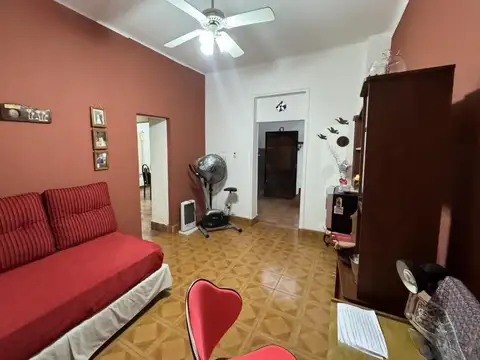 Depto Tipo Casa 4 ambientes con 1 baño