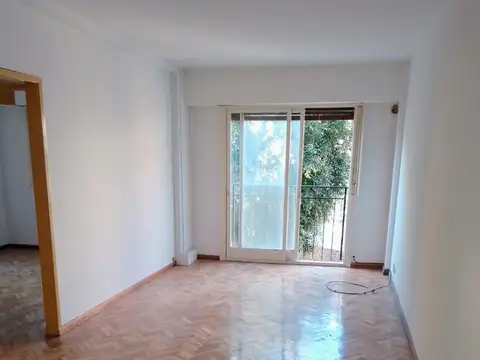 Cómodo Departamento 2 ambientes a una cuadra de la la plaza! San Fernando
