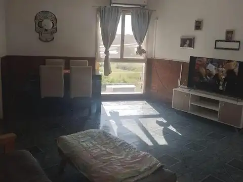 Departamento en venta - 3 Dormitorios 1 Baño - Sarandi