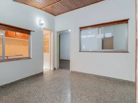 VENTA DE PH SIN EXPENSAS DE 3 AMBIENTES EN TEMPERLEY