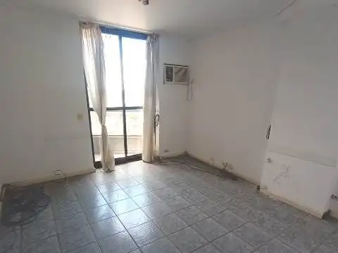 Oficina en Alquiler al Oeste