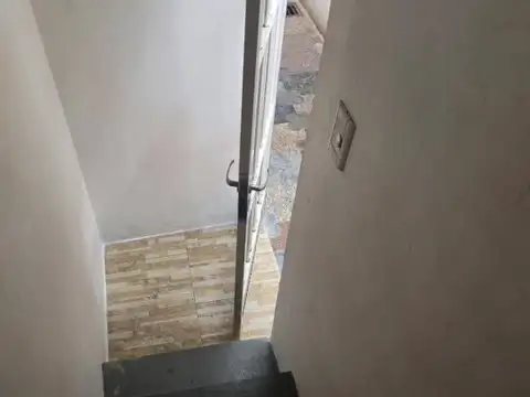 Dpto en alquiler en PA de 2 ambientes, Merlo