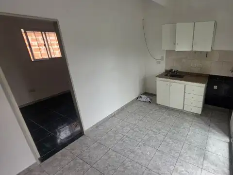 Dpto en alquiler en PA de 2 ambientes, Merlo