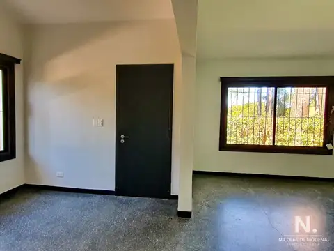 Casa 3 ambientes con 2 baños