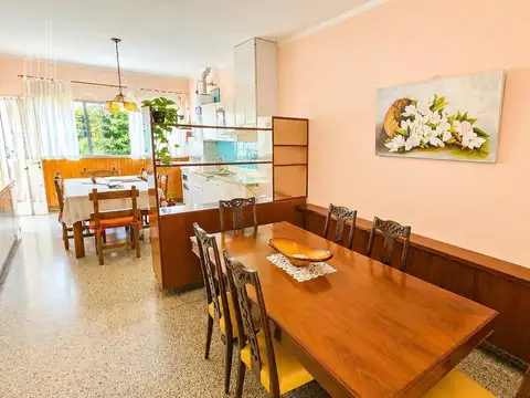 Casa en Venta en Villa Adelina, USD 283.000